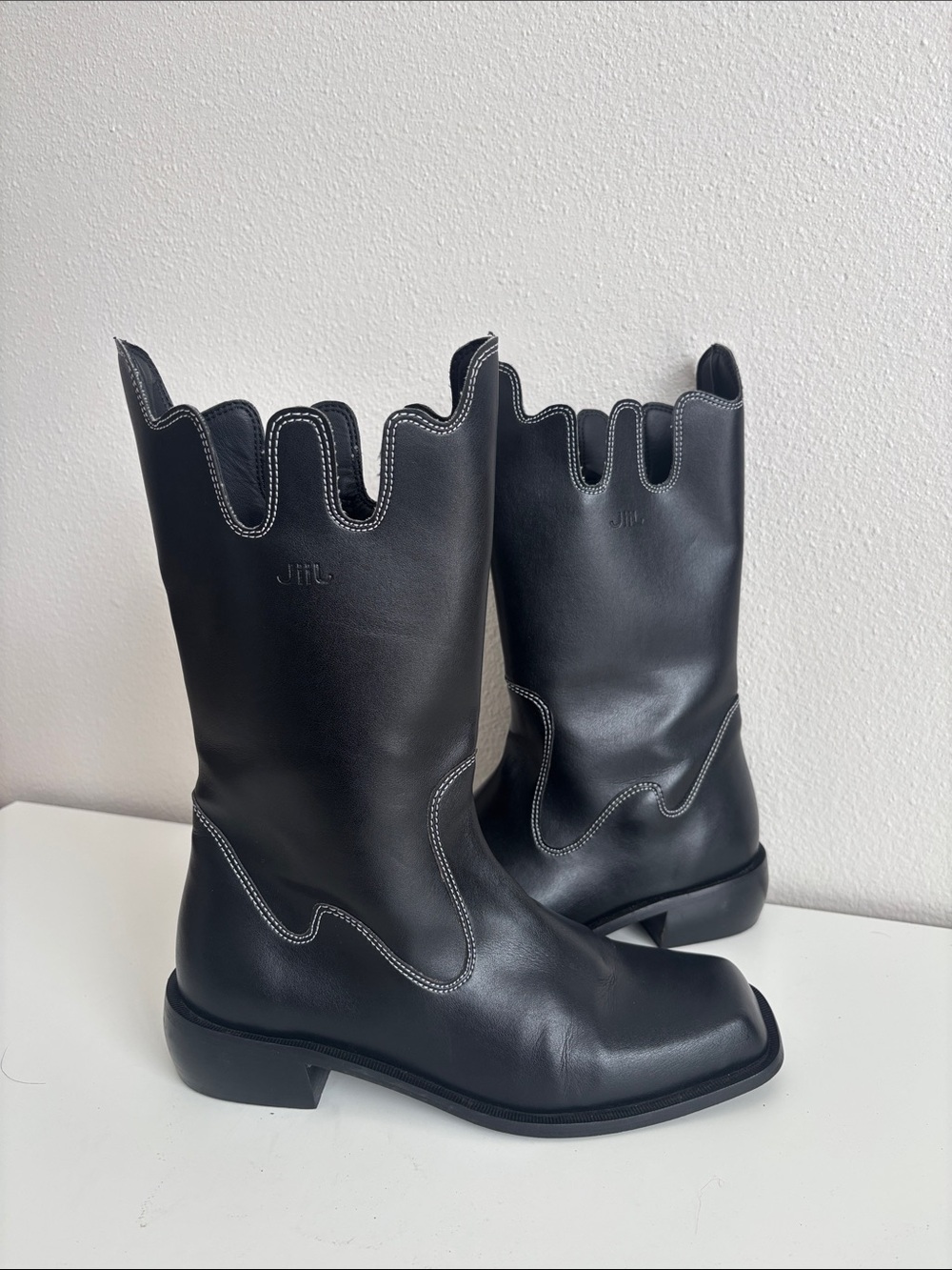 JiiJ Apollo mid-calf leather moto boots feature scalloped collar SZ EU 40 US 10